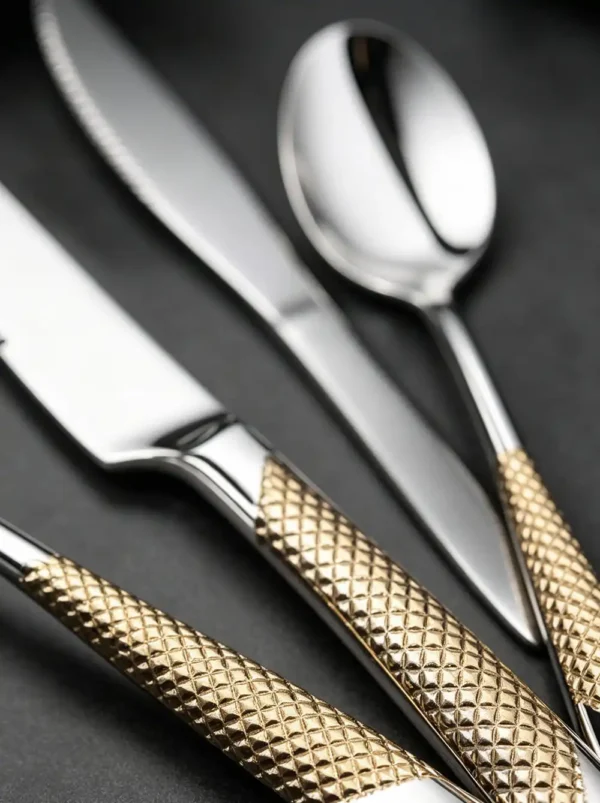 ឈុតសំណាញ់ពណ៌មាស
